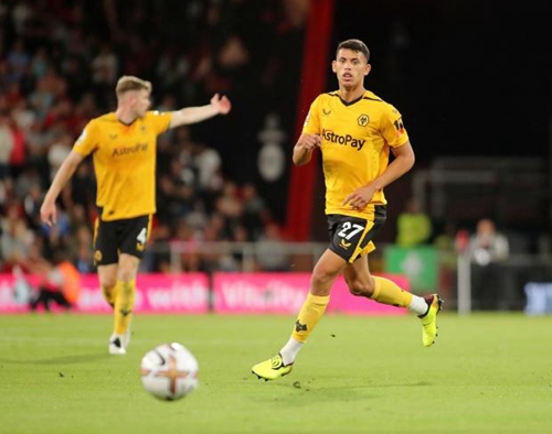 14场仅2球!阿斯：8000万先生舍什科未达预期，迟迟未能融入曼联（14场仅进2球！阿斯称8000万先生舍什科低于预期，融入曼联进展缓慢）