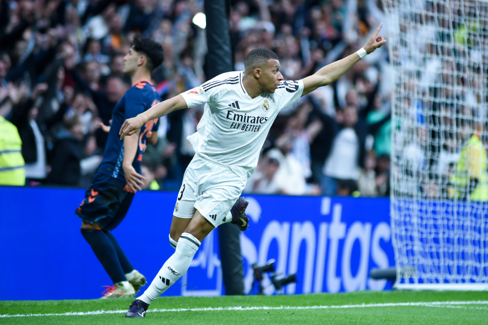 东契奇交易血赚，艾顿越打越猛，他坚信湖人阵容能够夺冠