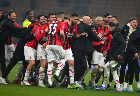 记者：切尔西初步接触塞梅尼奥团队，曼市双雄仍领跑竞购大战（记者：切尔西已初步接洽塞梅尼奥团队，曼联与曼城仍领跑引援争夺战）