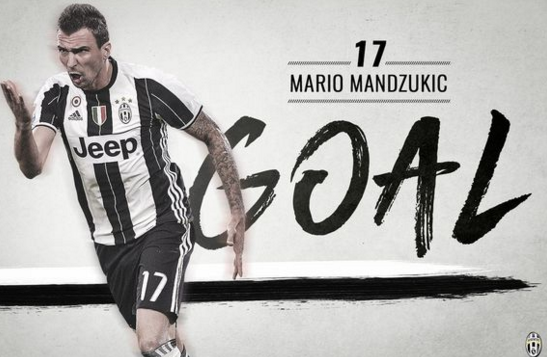 当年巴萨的训练课，疯狂过人进球的梅西！