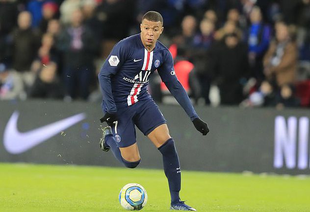 6分42秒，姆巴佩完成欧冠历史第二快帽子戏法