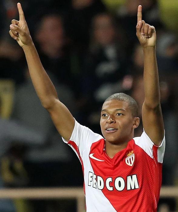 继C罗之后，姆巴佩是第二位单一自然年为皇马进球53+的球员