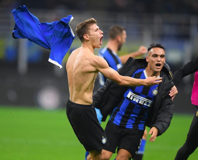 广东男篮101-75胜江苏肯帝亚，18岁小将王洪泽表现亮眼，攻防全面，被视为未来之星。