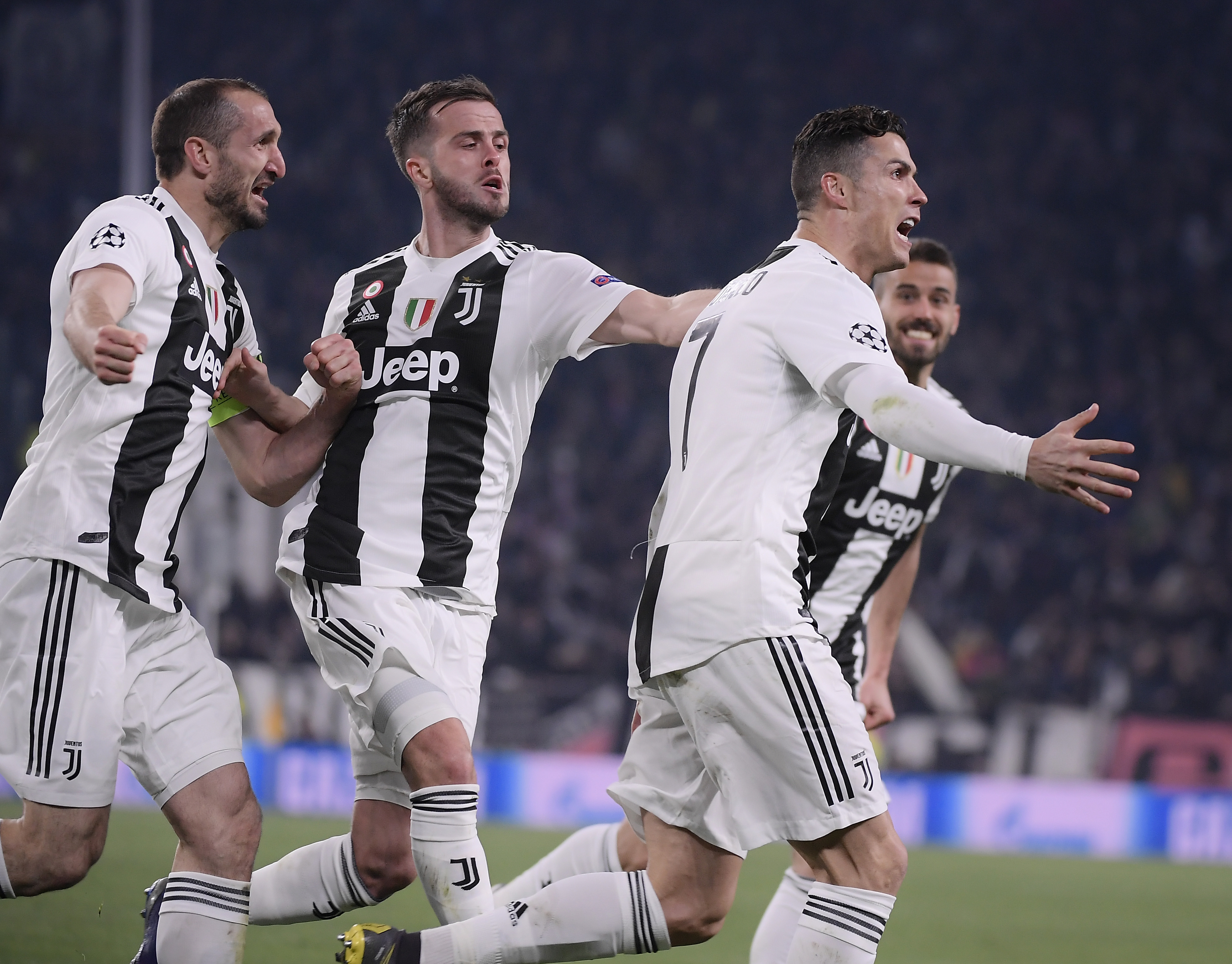 在首发情况下连续6场欧冠进球，哈兰德职业生涯第二次做到（哈兰德职业生涯第二次达成首发连续6场欧冠破门）